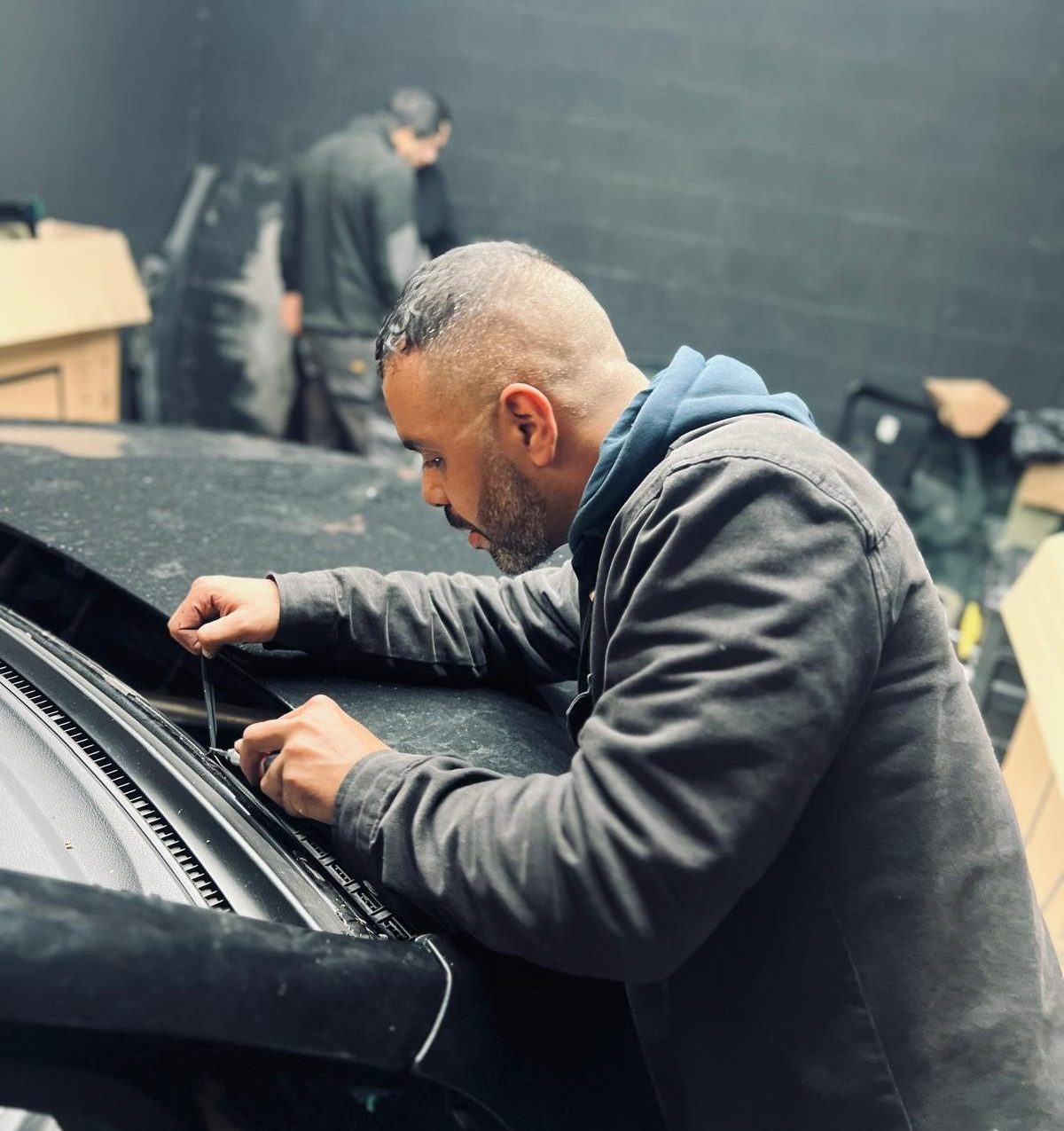 Réparation d’impact avant que la fissure ne s’aggrave.